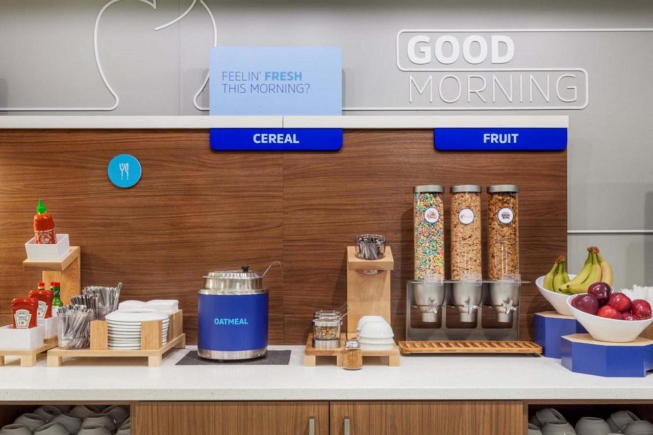 Holiday Inn Express Hotel & Suites Scott-Lafayette West By Ihg Esterno foto