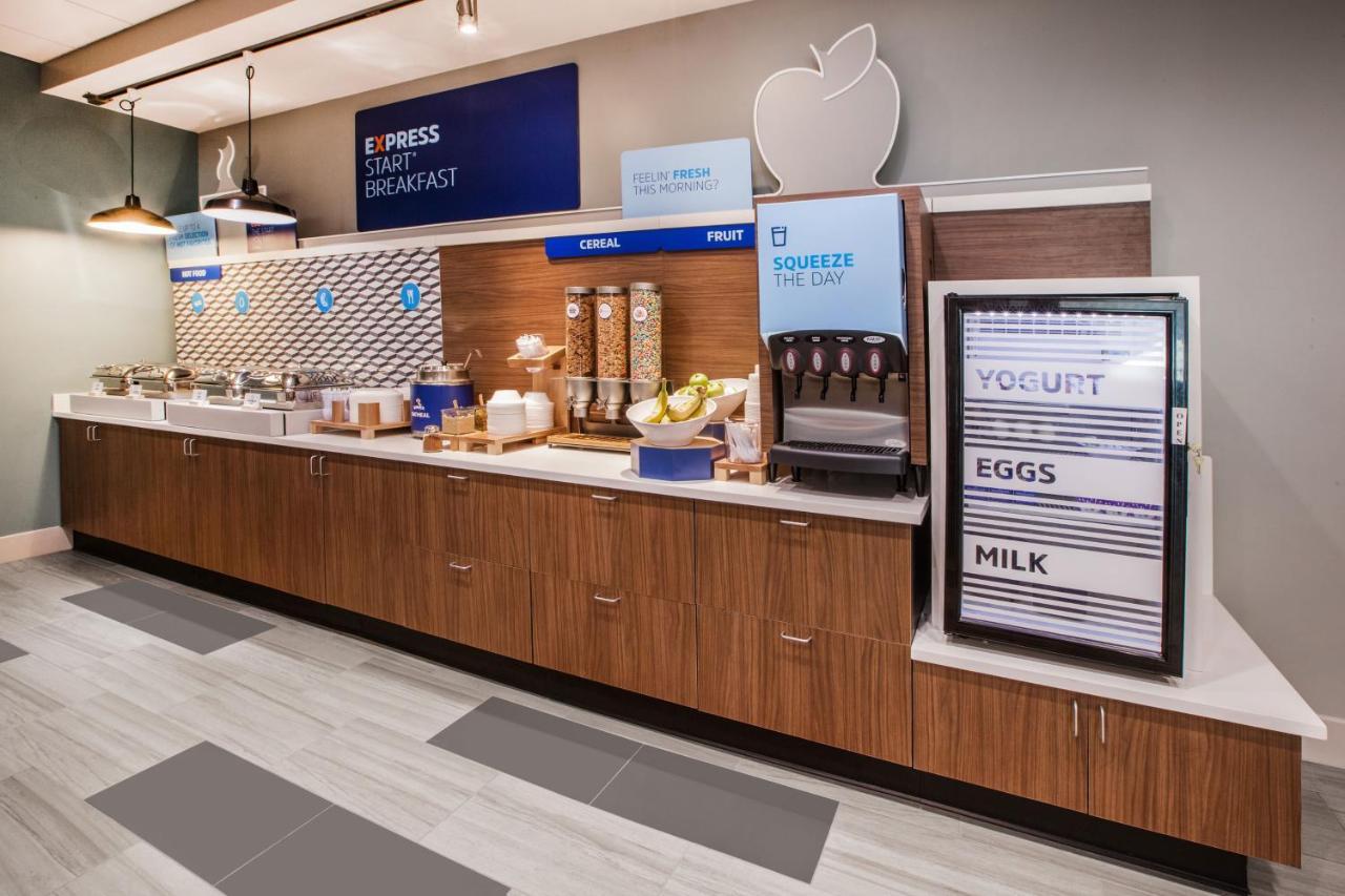 Holiday Inn Express Hotel & Suites Scott-Lafayette West By Ihg Esterno foto